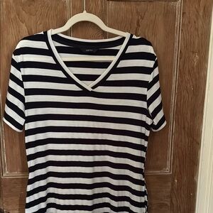 Black and White Fitted Short Sleeve Tee